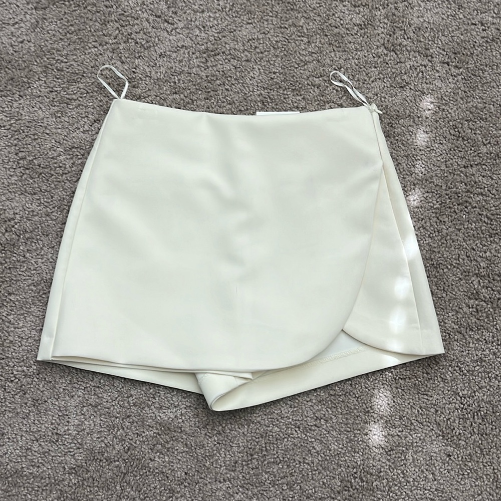 Zara Cream Skort